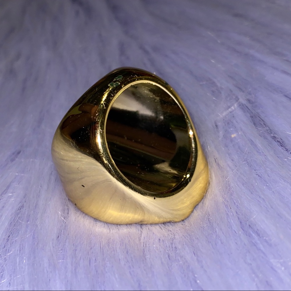 Vintage Gold Statement Ring - Picture 3 of 6